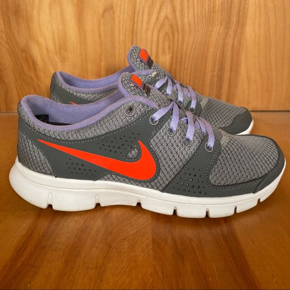 Nike Flex Experience RN Athletic Shoe Grey Purple TSS0928 - Picture 1 of 9